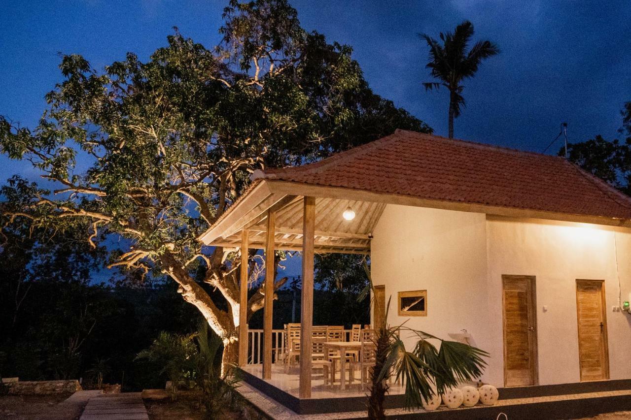 Kayu Kuning Cottage Toyapakeh Εξωτερικό φωτογραφία